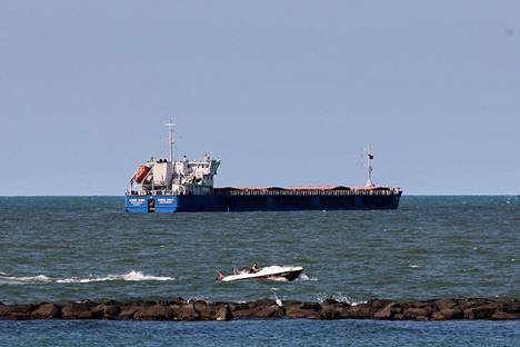 Venäläisen yhtiön vuokraama Žibek Žoli -alus Turkin rannikolla 2. heinäkuuta.