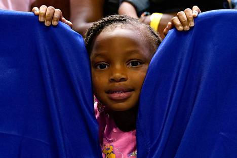 A girl at Kamala Harris' campaign rally in Savannah, Georgia on August 29.