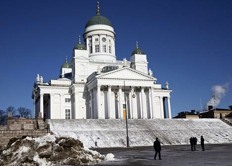 Onko kirkko upporikas vai matkalla vararikkoon? HS selvitti, missä kunnossa  kirkko on, kun uusi arkkipiispa saa sen johtaakseen - Talous 