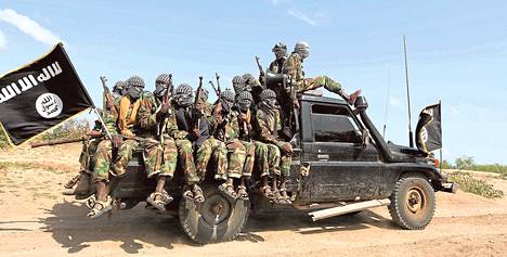 Terrorismioikeudenkäynnin syytteet liittyvät terroristijärjestö al-Shabaabin tukemiseen. Järjestön kapinalliset ajelivat Somaliassa syyskuussa 2011.