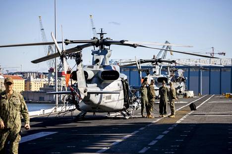 Двухмоторный многоцелевой вертолёт UH-1Y Venom. Фото: Мика Ранта / HS