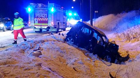 Viitostien onnettomuudessa Leppävirran Oravikoskella oli osallisena useita ajoneuvoja.