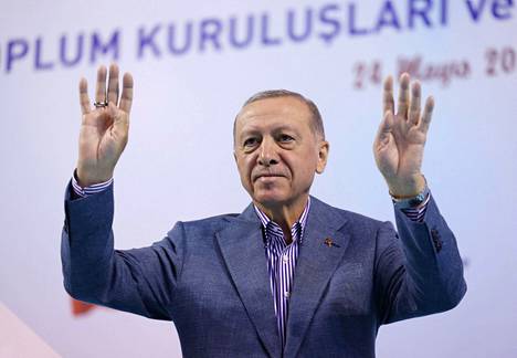 Turkin presidentti Recep Tayyip Erdoğan on sanonut, että hän aikoo jatkaa hyviä suhteita Venäjän presidentti Vladimir Putinin kanssa 
