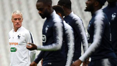 Jalkapallon EM-karsinnasta Ranska–Turkki tulossa kiihkeä, valmentajat toivovat keskittymisen pysyvän pelissä