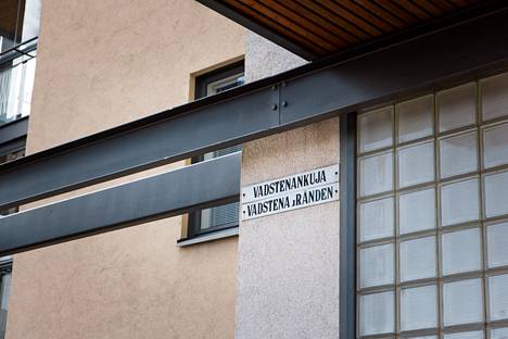 Eiranrannassa sijaitsee myös birgittalaisluostarin ruotsalaisen kotikunnan mukaan nimetty Vadstenankuja.