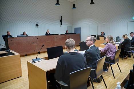 Oikeudenkäynti alkoi Porvoon käräjäoikeudessa tiistaina. 