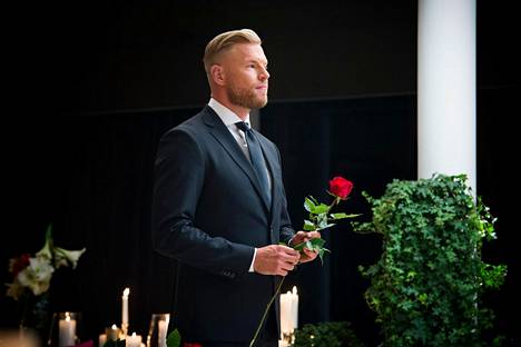 Nyt huipentuva Bachelor Suomi koukutti katsojan – miksi? Kerromme neljä  syytä - Radio ja TV 