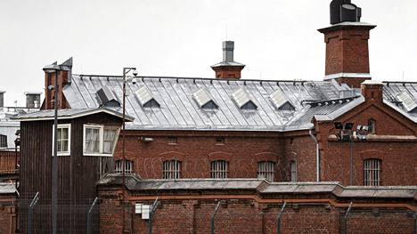 Vankilat | Oikeusministeriö: Vankien määrää rajoitetaan epidemian takia