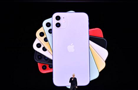Syyskuussa 2019 Applen toimitusjohtaja Tim Cook esiteli uusia puhelinmalleja Applen pääkonttorissa Cupertinossa, Kaliforniassa.