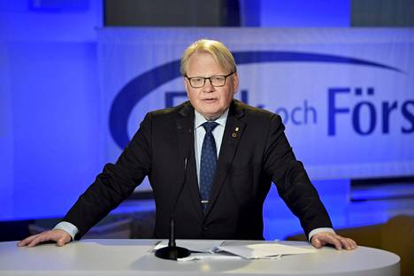 Ruotsin puolustusministeri Peter Hultqvist puhui maanantaina Sälenin turvallisuuskonferenssissa Tukholmassa.