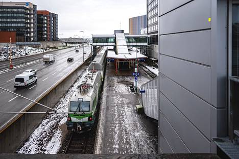 Tunnin junaan on valmistauduttu aloittamalla kaksoisraiteen rakentaminen Turun päärautatieaseman ja Kupittaan aseman välille, minkä takia Helsingin-junien pääteasema on tällä hetkellä Kupittaa.