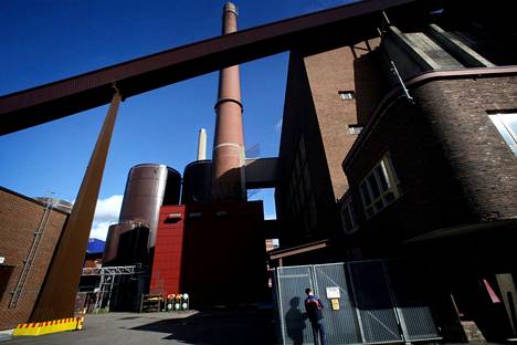 Kivihiilen polttaminen päättyy Salmisaaren voimalassa vuonna 2024. Voimalaan rakennetaan uusi lämpöpumppulaitos.