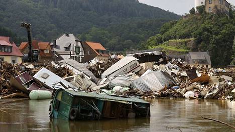 Luonnonkatastrofit | Saksan heinäkuun tulvissa kadonneen naisen ruumis löytyi satojen kilometrien päästä Hollannista