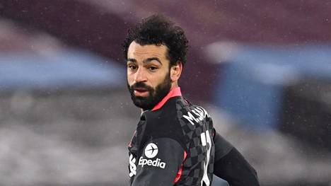 Jalkapallo | Taiturimainen Mohamed Salah iski kahdesti, toinen osuma suoraan oppikirjasta
