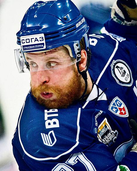 Leo Komarov kuuluu KHL:n suomalaispelaajien palkkaeliittiin.