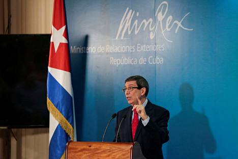 Kuuban ulkoministerin Bruno Rodriguezin mukaan rajoitusten lieventäminen on pieni askel oikeaan suuntaan. Kuva on huhtikuun lopulta.