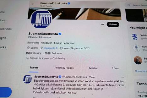 Сообщение в Твиттере парламента Финляндии о том, что сайт подвергся кибератаке типа “отказ в обслуживании”. Фото: Теему Салонен / Lehtikuva