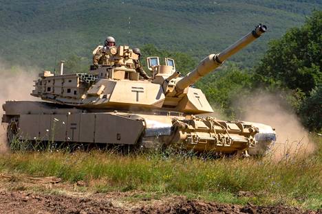 Yhdysvaltalainen M1 Abrams -taistelupanssarivaunu harjoituksissa Bulgariassa vuonna 2019.