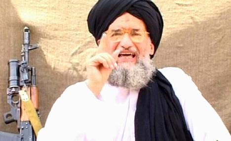 Kuvakaappaus Ayman al-Zawahirin videoesiintymisestä.