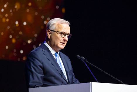 Suomen Pankin pääjohtajan Olli Rehnin mielestä merkittävät koronnostot lähiaikoina ovat perusteltuja inflaation hillitsemiseksi.