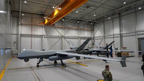 Yhdysvaltain ilmavoimien MQ-9 Reaper-lennokki Ämarin lentotukikohdassa Virossa heinäkuussa 2020.