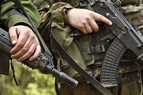 Sotilaita Hangon Syndalenissa kesäkuussa 2016, jolloin siellä pidettiin Naton Baltops -sotaharjoitus.