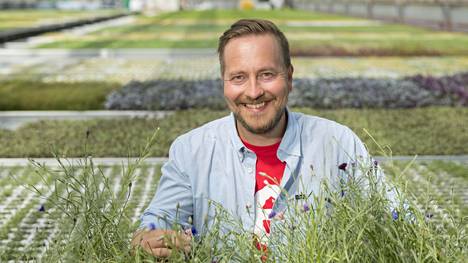 Kukat ja versot koristavat nyt ravintoloiden ruoka-annoksia – Niko Honkasella on tässä trendissä iso rooli