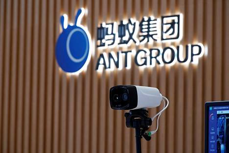 Ant Groupin logo yhtiön pääkonttorissa Hangzhoussa Kiinassa.