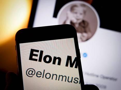 Twitterin käyttäjät ryhtyivät vitsailemaan Elon Muskin kustannuksella.