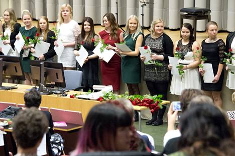 Tampereen ammattikorkeakoulun opiskelijoita valmistujaisjuhlassaan vuonna 2015.