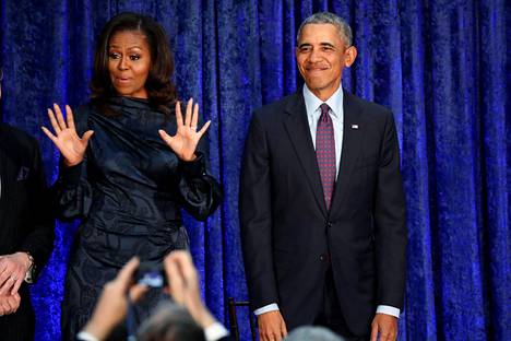 Michelle ja Barack Obama ovat lähteneet Valkoisen talon jälkeen viihdeteollisuuteen.