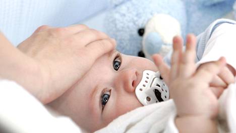 OP lahjoittaa vuoden terveysvakuutuksen jokaiselle syntyvälle vauvalle -  Talous 