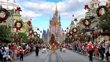 Disney työllistää Floridassa yli 75 000 henkilöä, joista moni työskentelee Orlandon Walt Disney Worldissä. 