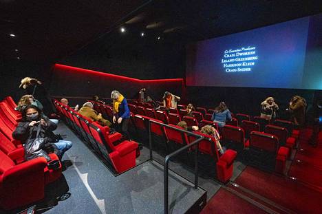At Amstardam, cinema customers had to leave due to restrictions by 5 p.m.