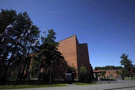 Itä-Suomen yliopisto lähetti vahingossa hyväksymisilmoituksia kymmenille  hakijoille, joita ei ollut hyväksytty – ”Tuli tosi huijattu olo” - Kotimaa  