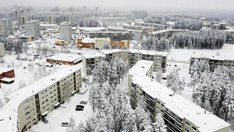 Tuhansien suomalaisten voimin keskelle metsää rakennettu kaivoskaupunki on edelleen kuin Kontula Venäjällä 