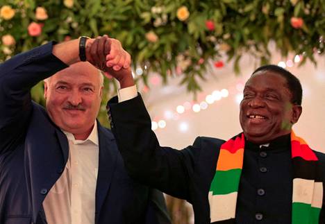 Aljaksandr Lukašenka ja Zimbabwen presidentti Emmerson Mnangagwa.