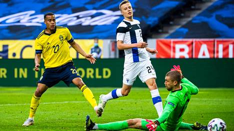 Jalkapallo | Ruotsi oli tyly isäntä: Huuhkajille selkeä 0–2-tappio Tukholmassa
