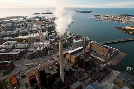 Helsingin Ruoholahdessa sijaitseva Salmisaaren hiilivoimala aiotaan sulkea viimeistään keväällä 2024.
