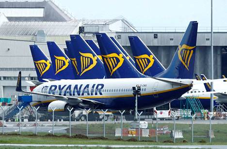 Dublinin lentokenttä on tärkeä Ryanairille. Kuvassa Ryanairin koneita Dublinin kentällä toukokuussa 2020.