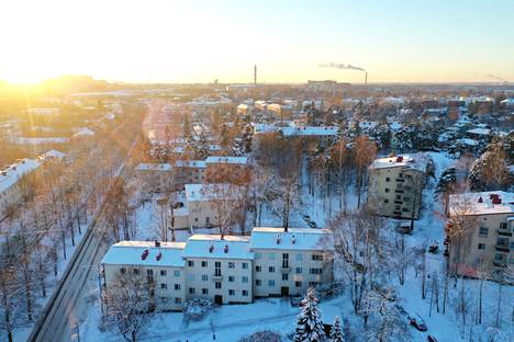 Asuntojen markkinointiajat Käpylässä ovat parhaasta päästä Helsingissä. Suositulla alueella on monipuolista asuntokantaa.