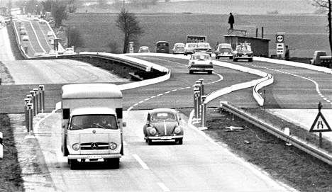 Näillä Länsi-Saksan autobahnoilla ei enää kauan huristella ilmaiseksi, mikäli Bonnin hallituksen kaavailut toteutuvat.