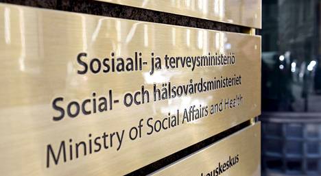 Sosiaali- ja terveysministeriö ohjeistaa alueiden koronavirustoimintoja.