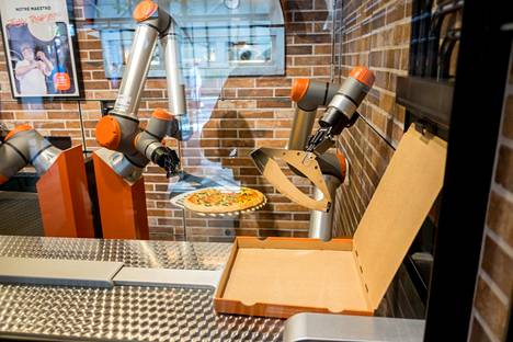 The robot at the French restaurants Pazzi is capable of making 80 pizzas per hour.