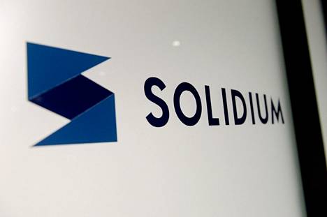 Valtion sijoitusyhtiö Solidium kertoo, että sen tehtävänä on vahvistaa ja vakauttaa kotimaista omistusta. Yhtiön hallinnoiman omaisuuden arvo on noin kahdeksan miljardia euroa.
