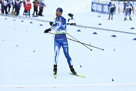 Perttu Hyvärinen oli parhaana suomalaisena kymmenes 30 kilometrin yhdistelmäkisan jälkeen. 