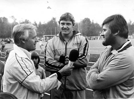 Kauko-Aatos Leväaho haastatteli Markku Tuokkoa ja Seppo Hovista vuonna 1978.