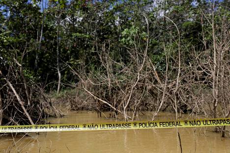 Poliisi on sulkenut alueita, joissa etsittiin kadonneita Dom Phillipsiä ja Bruno Pereiraa. Kuva on otettu 14. kesäkuuta Atalaia do Norten kaupungissa, joka sijaitsee lähellä Perun rajaa.
