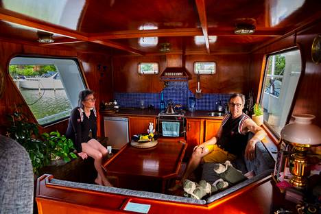 Mervi and Christian Wennerstrand have lived permanently on ships for almost 20 years.  In the couple's current vessel Bohemia, the 50-square-meter living space can even fit a sauna.