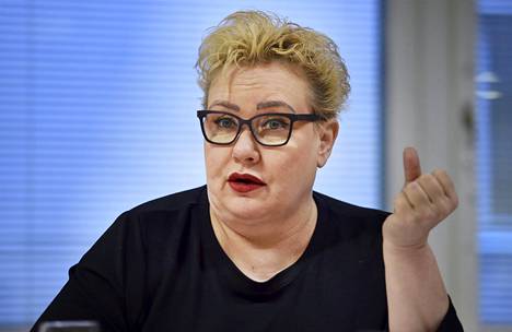 Europarlamentaarikko Sirpa Pietikäinen erottaisi Unkarin Fideszin Euroopan kansanpuolueesta.
